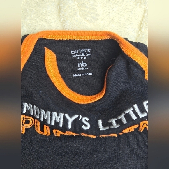 Newborn Carter's 'Mommy's Little Pumpkin' Halloween Outfit, Size NB - Picture 3 of 3
